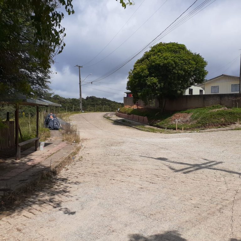 Área em Campo Magro – 49.470 m2 -Valor R$ 2.200.000,00 (estuda proposta) Área em Campo Magro – 49.470 m2 -Valor R$ 2.200.000,00 (estuda proposta)