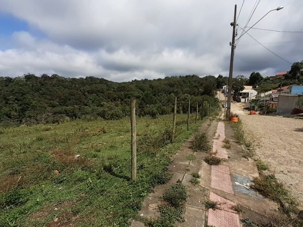 Área em Campo Magro – 49.470 m2 -Valor R$ 2.200.000,00 (estuda proposta)