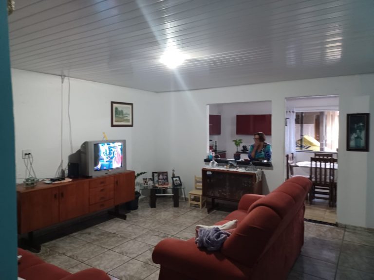 Casa – Xaxim – Alto Boqueirão – R$ 590.000,00 Casa – Xaxim – Alto Boqueirão – R$ 590.000,00