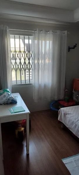 Sobrado Triplex, 05 Quartos, 156 m², Bairro Guabirotuba – R$ 850.000,00 Sobrado Triplex, 05 Quartos, 156 m², Bairro Guabirotuba – R$ 850.000,00