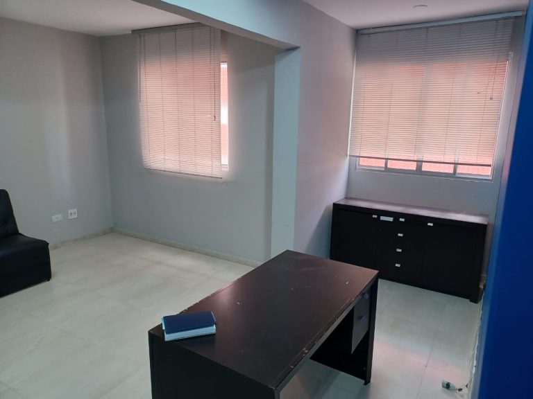 Centro Conjunto Comercial – 13 de Maio – R$ 90.000,00 Centro Conjunto Comercial – 13 de Maio – R$ 90.000,00