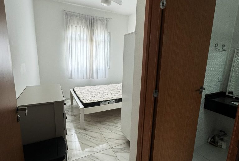 Residência em Guaratuba – Piscina e aquecimento Solar – R$ 545.000,00 Residência em Guaratuba – Piscina e aquecimento Solar – R$ 545.000,00