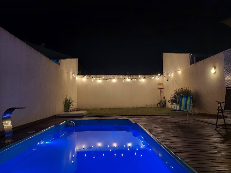 Residência em Guaratuba – Piscina e aquecimento Solar – R$ 545.000,00 Residência em Guaratuba – Piscina e aquecimento Solar – R$ 545.000,00