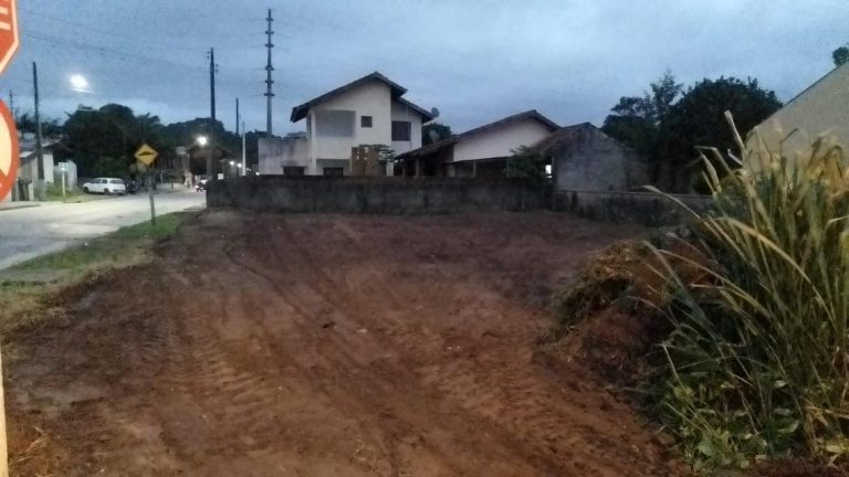 Terreno de Esquina 384m2 Centro Itapoá SC – R$ 350.000 Terreno de Esquina 384m2 Centro Itapoá SC – R$ 350.000