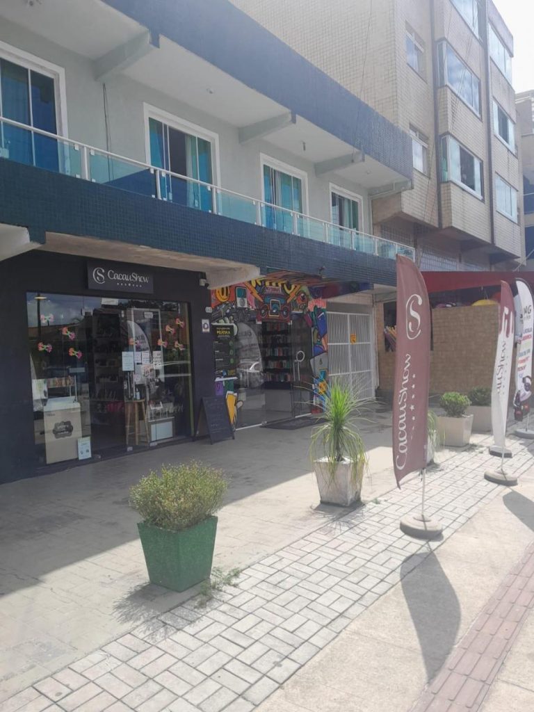 Apartamento 93m2 mais 2 kitinetes de 44m2 cada, total 181,33m2 total – Itapoá – SC Apartamento 93m2 mais 2 kitinetes de 44m2 cada, total 181,33m2 total – Itapoá – SC