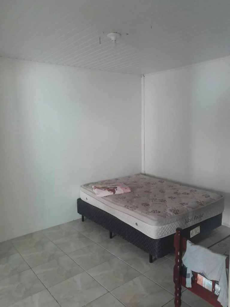 Apartamento 93m2 mais 2 kitinetes de 44m2 cada, total 181,33m2 total – Itapoá – SC Apartamento 93m2 mais 2 kitinetes de 44m2 cada, total 181,33m2 total – Itapoá – SC