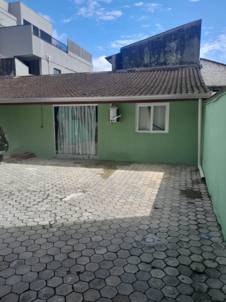 Apartamento 93m2 mais 2 kitinetes de 44m2 cada, total 181,33m2 total – Itapoá – SC Apartamento 93m2 mais 2 kitinetes de 44m2 cada, total 181,33m2 total – Itapoá – SC