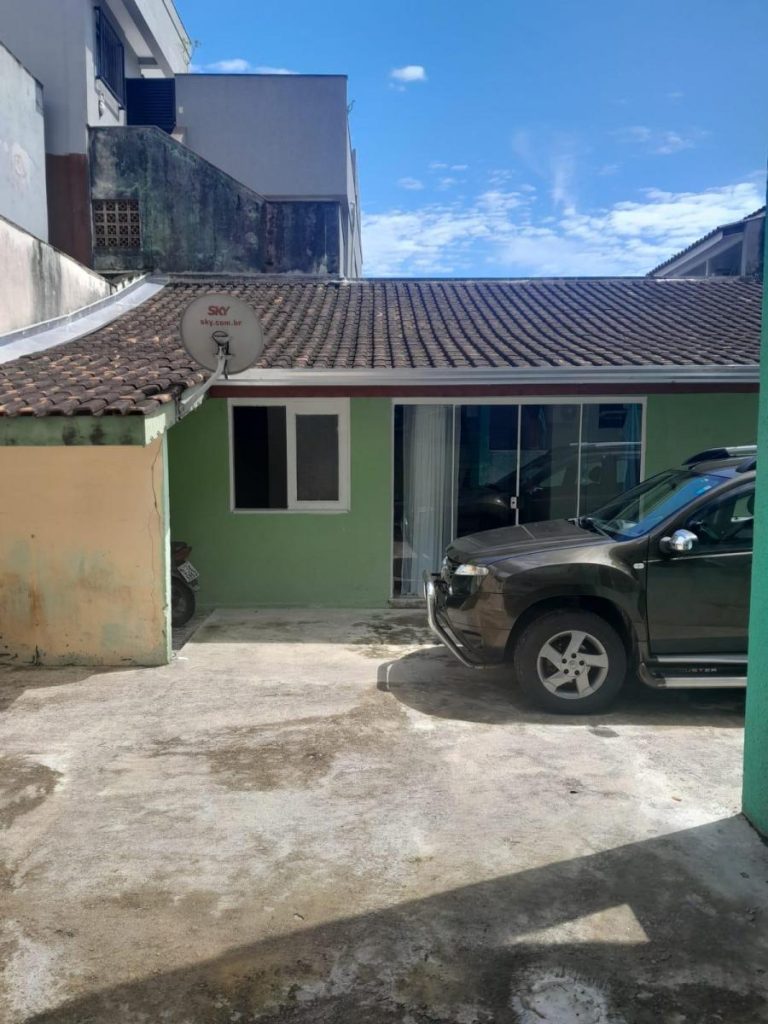 Apartamento 93m2 mais 2 kitinetes de 44m2 cada, total 181,33m2 total – Itapoá – SC Apartamento 93m2 mais 2 kitinetes de 44m2 cada, total 181,33m2 total – Itapoá – SC