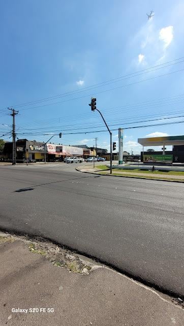 Loja com 34,33m2, Bairro Hauer Loja com 34,33m2, Bairro Hauer