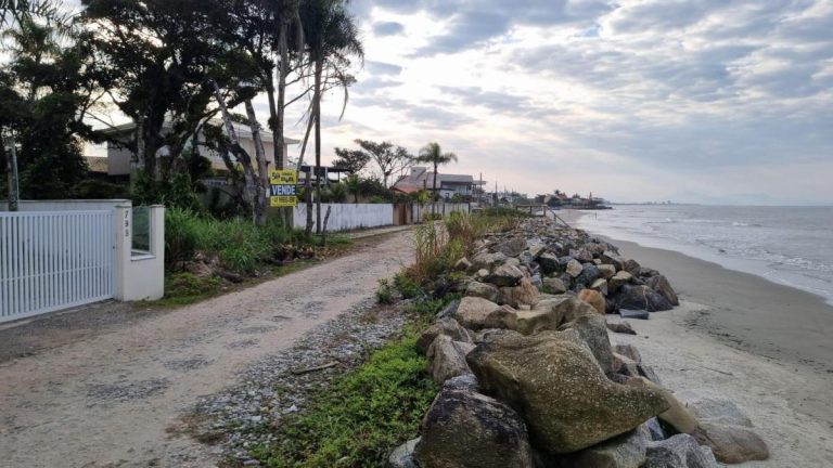 Terreno · 450m² – Rosa dos Ventos, Itapoá