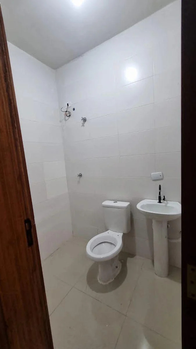 Comercial para venda 252m2 de área Construída. Lojas, salas comercias