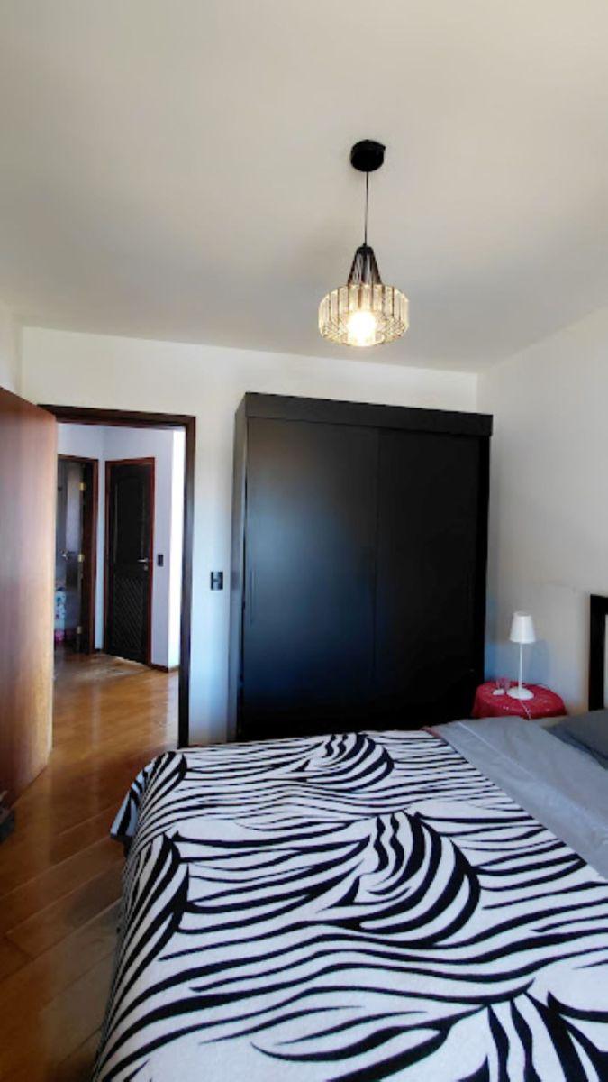Casa · 265m² · 5 quartos · Jardim das Américas