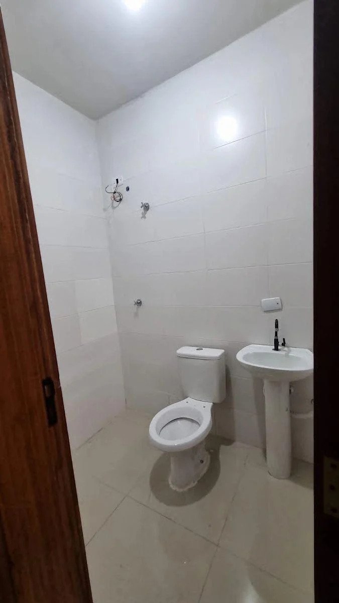 Comercial para venda 252m2 de área Construída. Lojas, salas comercias
